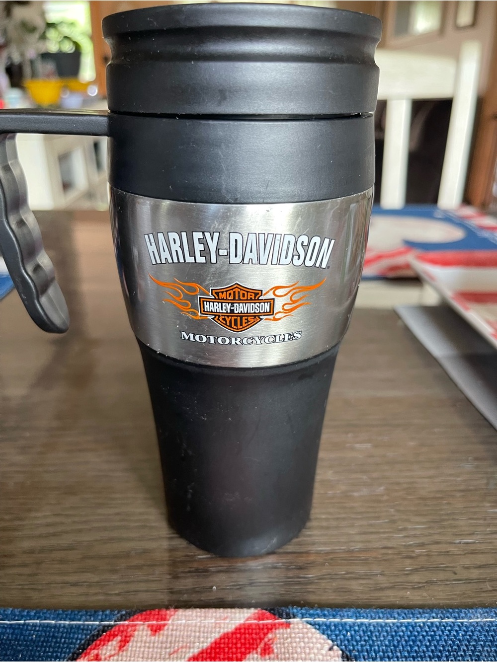 Harley-Davidson Black and Silver Travel Mug with Orange Logo - Picture 2 of 4